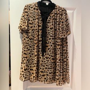 Zara leopard romper, size M